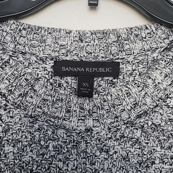 Banana Republic Wool Sweater - Picture 2 of 5